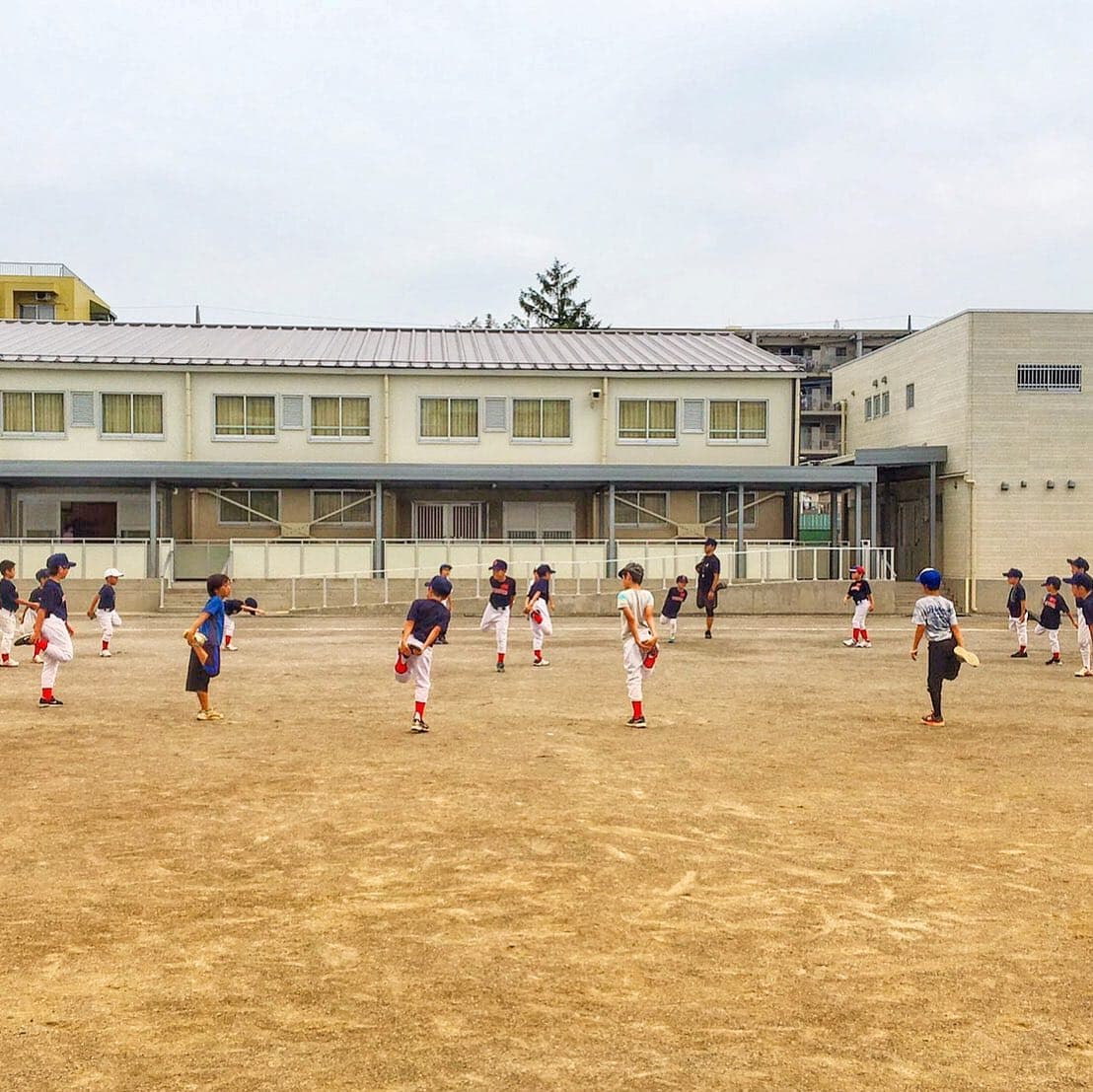 今日も元気に練習しました。
少しずつ成長している子供達。
体験も5人参加、より練習に活気が出て来ました！