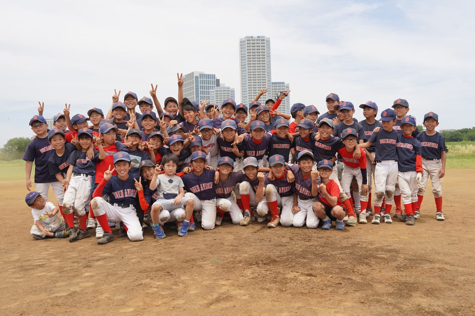 全国大会に出場するブエナビスタ少年野球クラブのメンバー